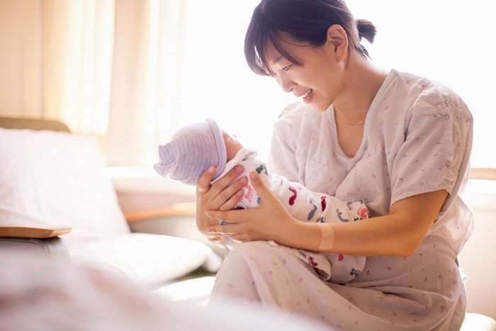 Có cần báo cho người sử dụng lao động khi mang thai không?